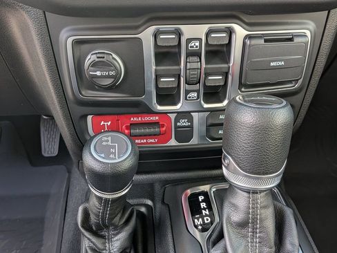 New 2026 Jeep Gladiator Mojave image 16