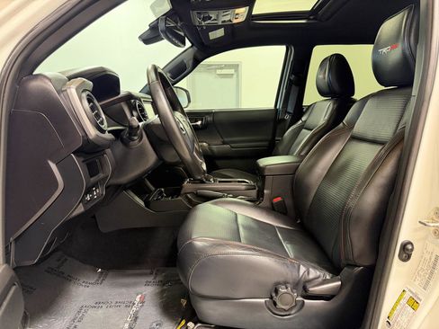 Used 2019 Toyota Tacoma TRD Pro image 11