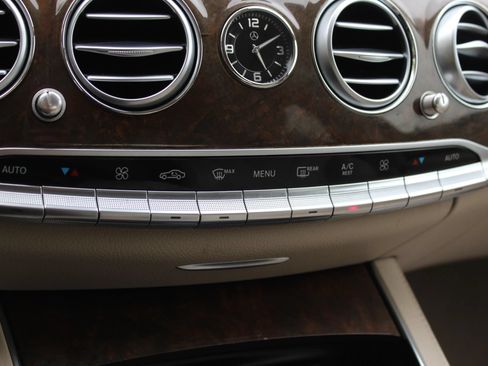 Used 2015 Mercedes-Benz S 550 4MATIC Sedan image 34