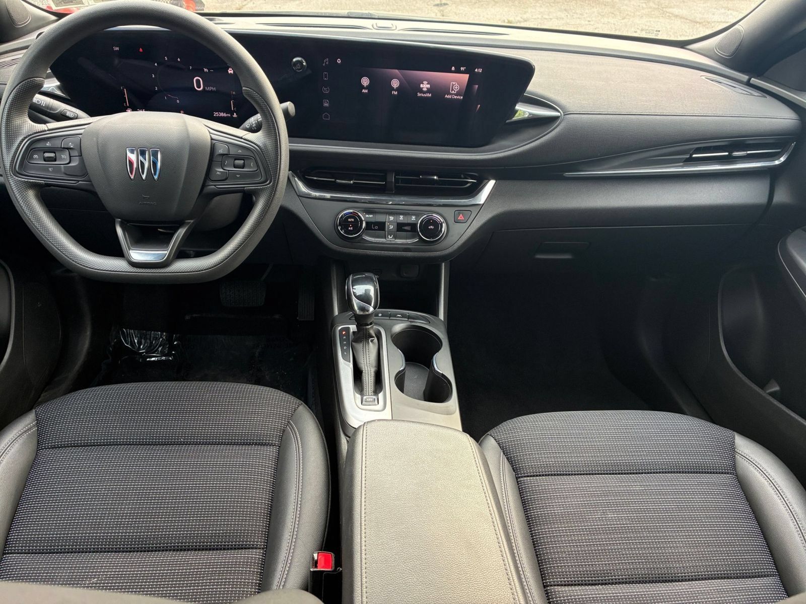 Used 2025 Buick Envista Preferred FWD image 27