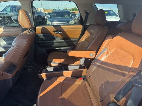 Used 2022 Nissan Pathfinder Platinum w/ Cargo Package AWD/4WD image 28