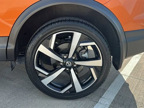 Used 2021 Nissan Rogue Sport SL w/ Premium Package FWD image 19