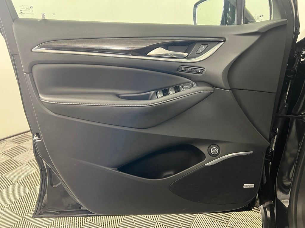 Used 2019 Buick Enclave Avenir w/ Avenir Technology Package AWD/4WD image 19
