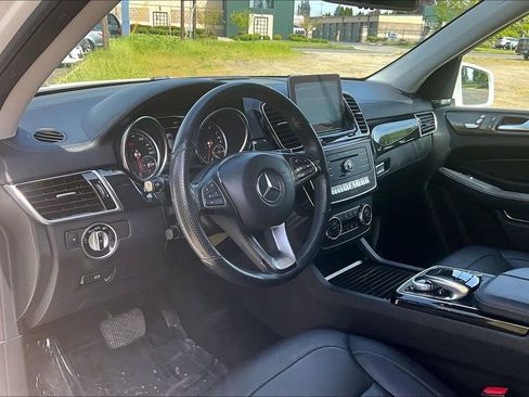Used 2017 Mercedes-Benz GLE 550e image 18