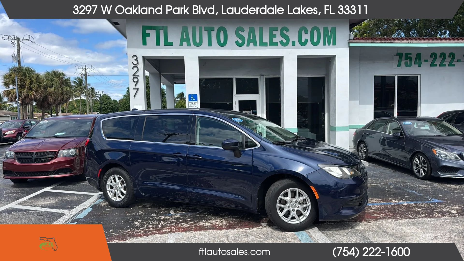 Used 2018 Chrysler Pacifica LX FWD image 1