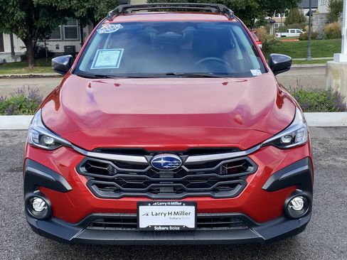 Used 2025 Subaru Crosstrek 2.5i Limited w/ Crosstrek Mirror Package image 9