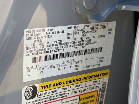 New 2025 Ford Expedition Active image 51