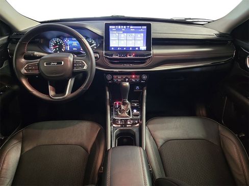 Used 2022 Jeep Compass Trailhawk w/ Trailhawk Convenience Group image 9