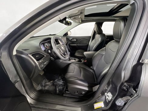 Used 2022 Jeep Cherokee Limited w/ Mopar Interior Package image 20