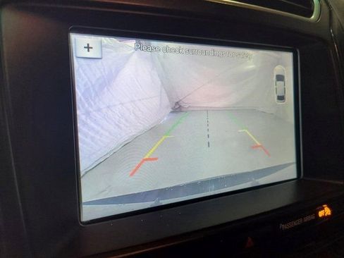 Used 2017 Ford Explorer XLT w/ Equipment Group 202A image 12