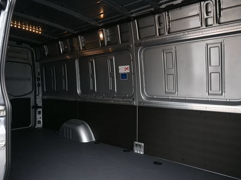 Used 2026 Mercedes-Benz Sprinter 2500 image 21