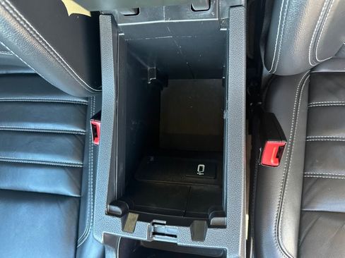 Used 2019 Ford Escape Titanium image 20