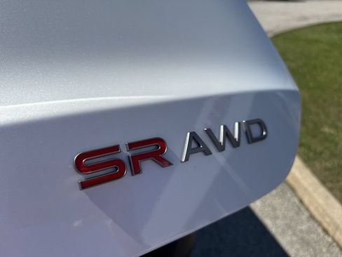 New 2026 Nissan Kicks SR w/ SR Premium Package AWD/4WD image 46
