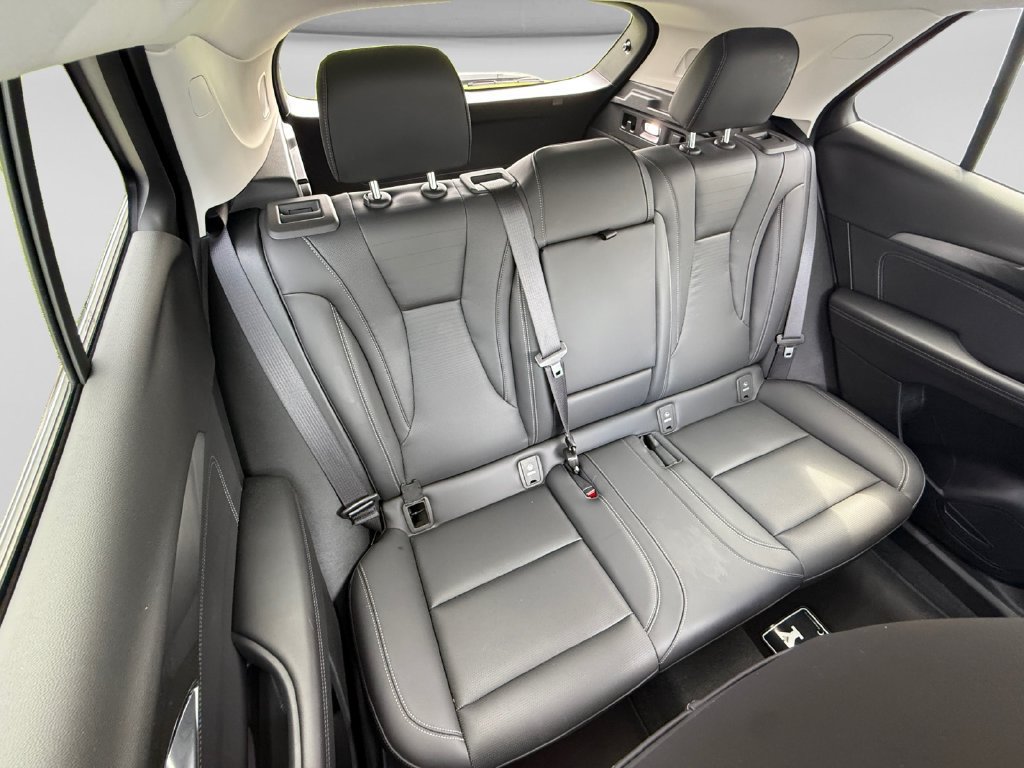Used 2025 Buick Envision Preferred AWD/4WD image 18