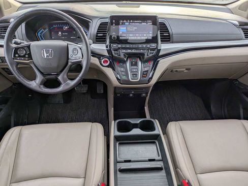 Used 2023 Honda Odyssey Touring image 13