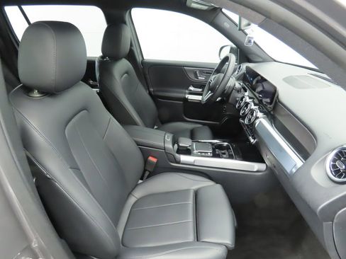 Certified 2022 Mercedes-Benz GLB 250 image 18