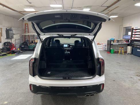 Used 2024 Kia Telluride SX Prestige X-Line AWD/4WD image 34