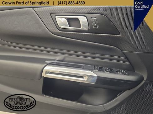 Used 2025 Ford Mustang Premium RWD image 28
