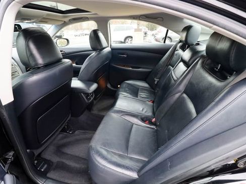 Used 2011 Lexus ES 350 image 32