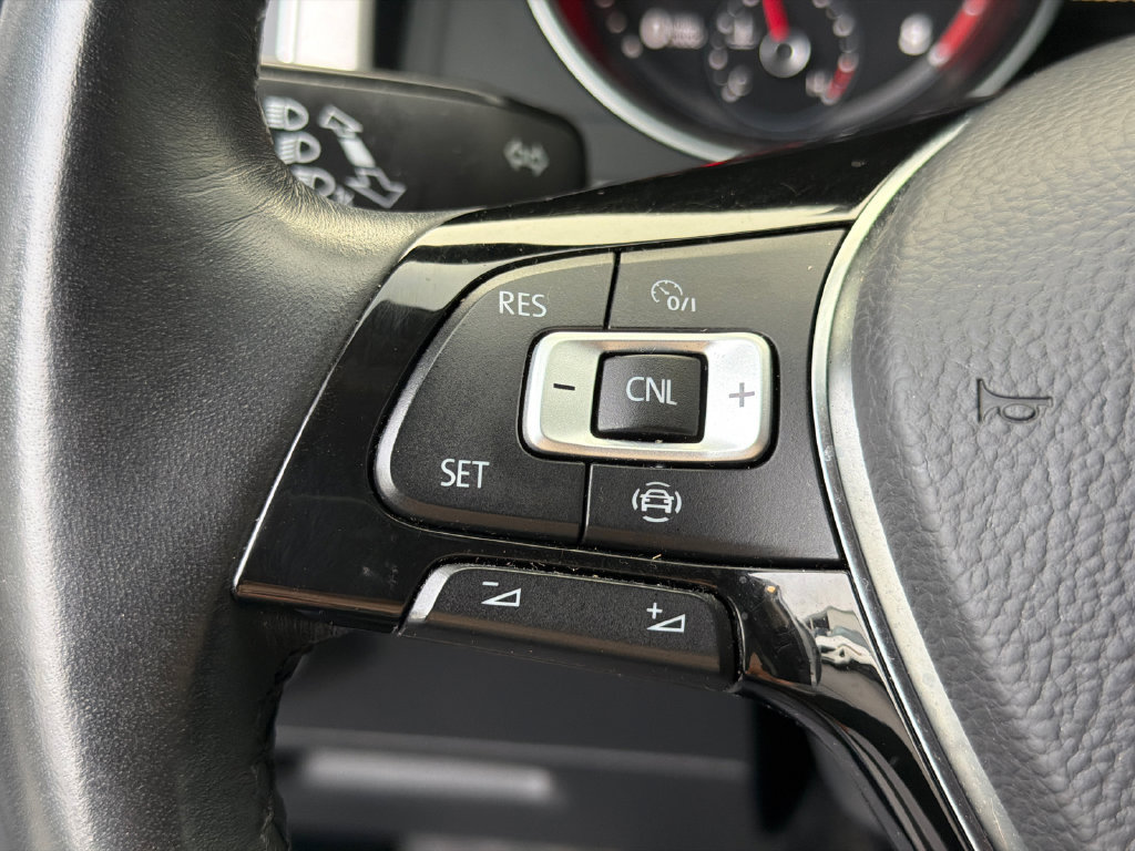 Used 2019 Volkswagen Atlas SE FWD image 24