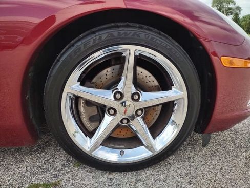 Used 2006 Chevrolet Corvette Convertible w/ Preferred Equipment Group RWD image 25