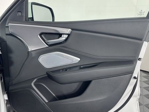 Used 2025 Acura RDX w/ Technology Package image 28