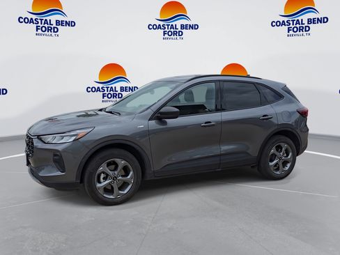 Used 2025 Ford Escape ST-Line AWD/4WD image 4