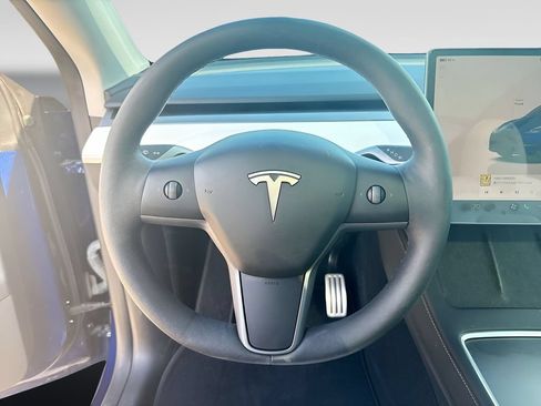 Used 2024 Tesla Model Y Performance AWD/4WD image 10