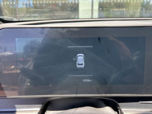 Used 2025 Kia Sportage X-Line w/ Premium Package image 23