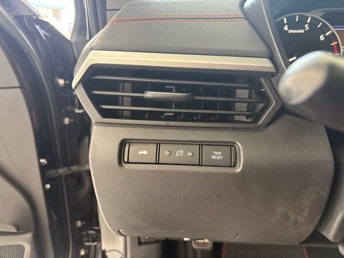 Used 2022 Nissan Altima 2.5 SR w/ Midnight Edition Package FWD image 6