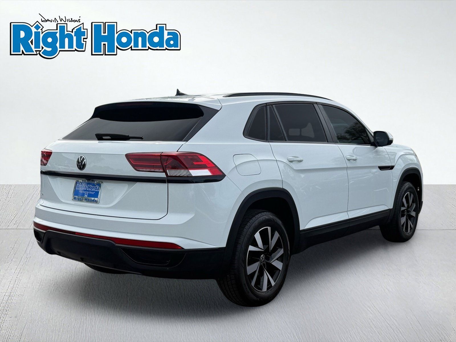 Used 2022 Volkswagen Atlas Cross Sport SE FWD image 8