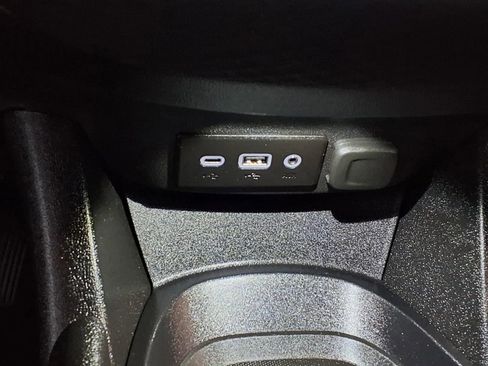 Used 2025 Chevrolet Malibu RS FWD image 21