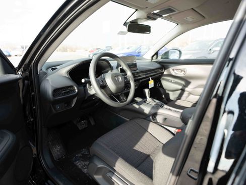 New 2026 Honda HR-V LX image 8