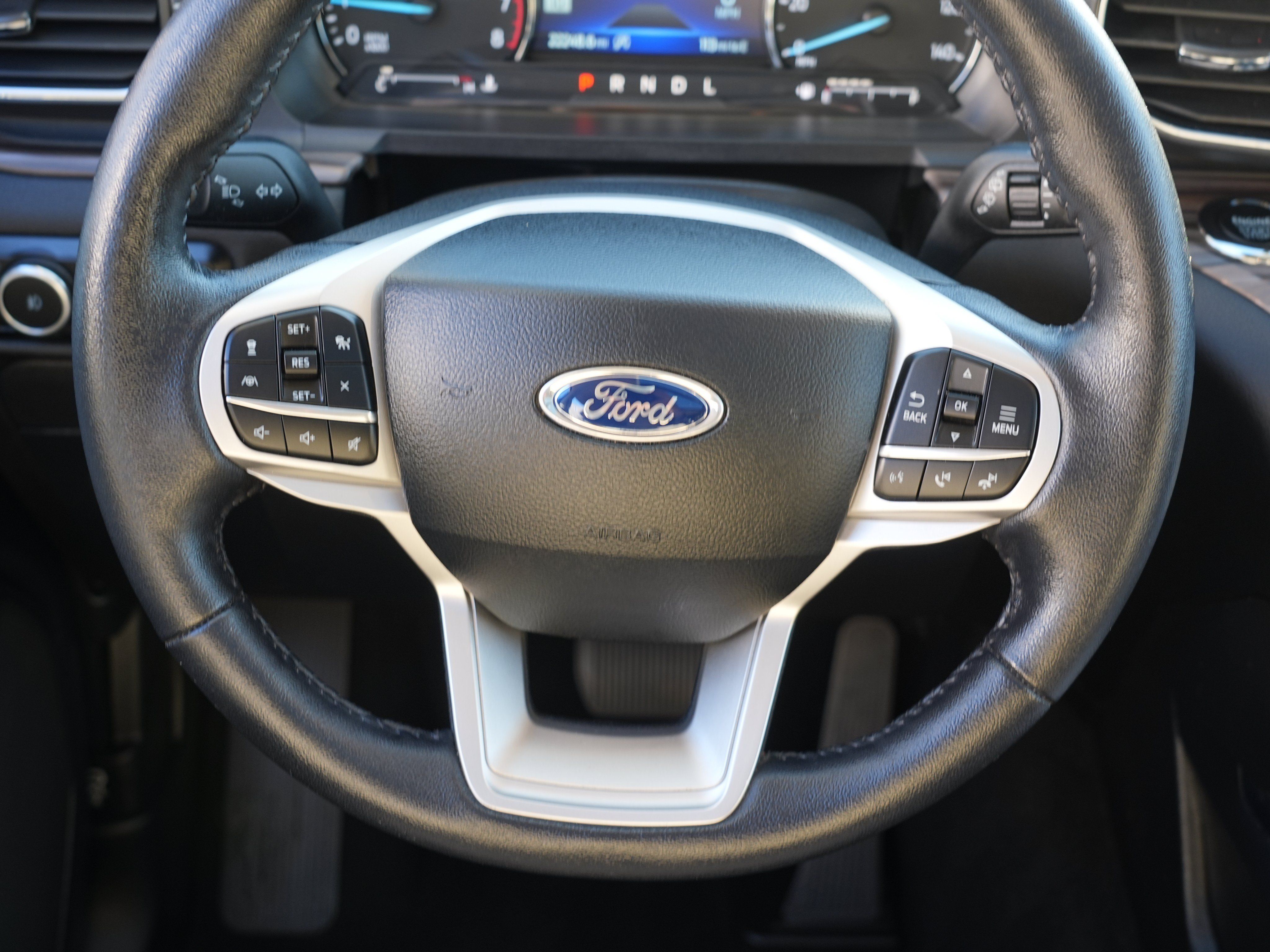 Used 2024 Ford Explorer Limited w/ Limited Technology Package AWD/4WD image 25