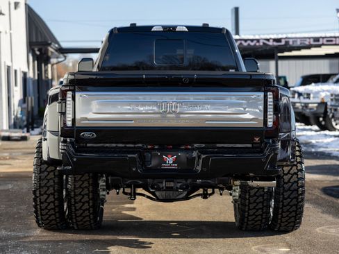 Used 2025 Ford F450 King Ranch w/ Chrome Package image 13