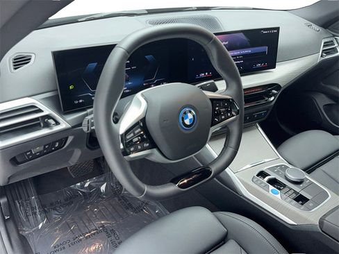 Used 2025 BMW i4 eDrive40 image 14
