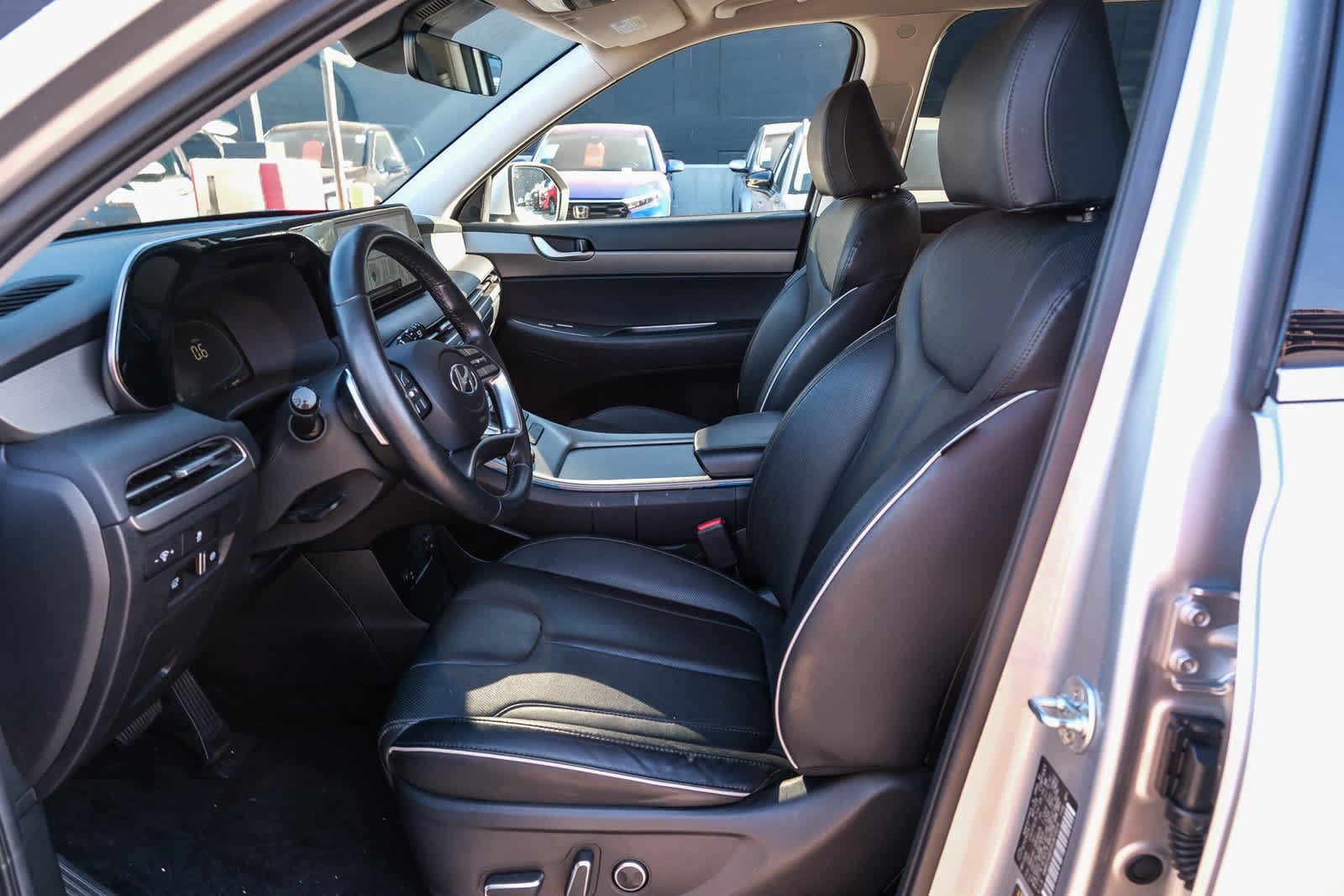 Used 2024 Hyundai Palisade SEL FWD image 21