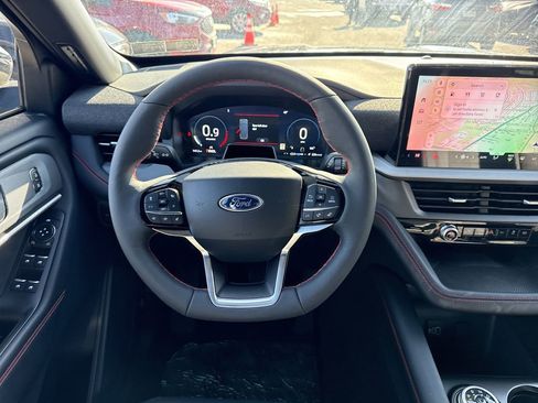 Used 2026 Ford Explorer ST-Line image 11