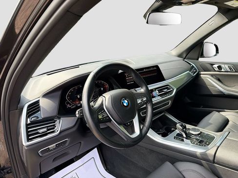 Used 2022 BMW X5 xDrive40i w/ Premium Package AWD/4WD image 9