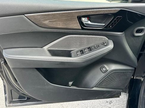 Used 2023 Acura MDX SH-AWD w/ Advance Package image 16