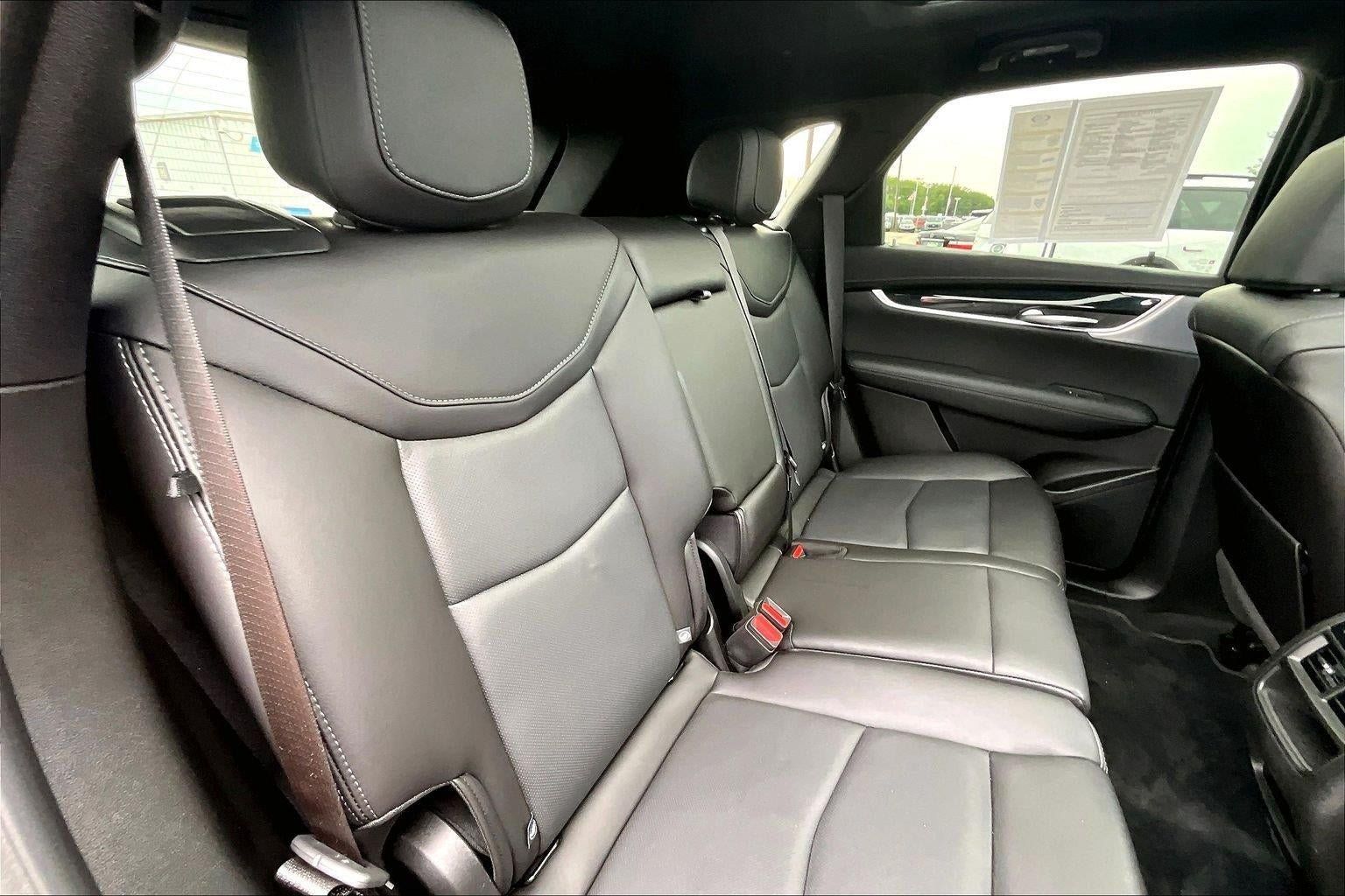 Certified 2026 Cadillac XT5 Premium Luxury w/ Driver Assist Package AWD/4WD image 17