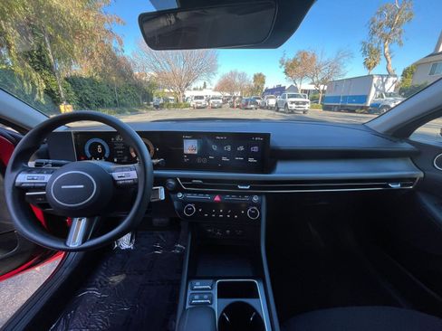 Used 2025 Hyundai Sonata SEL image 32