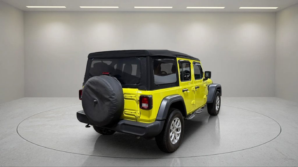Used 2023 Jeep Wrangler Unlimited Sport AWD/4WD image 3
