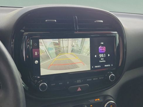 Used 2022 Kia Soul Turbo image 15