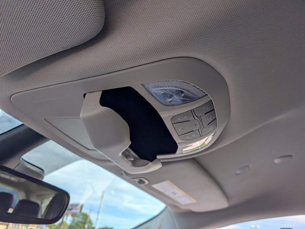 Used 2024 Chrysler Pacifica Touring-L FWD image 30