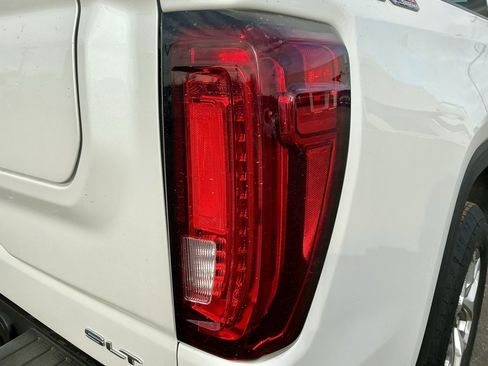 Used 2025 GMC Sierra 1500 SLT w/ SLT Premium Plus Package image 16