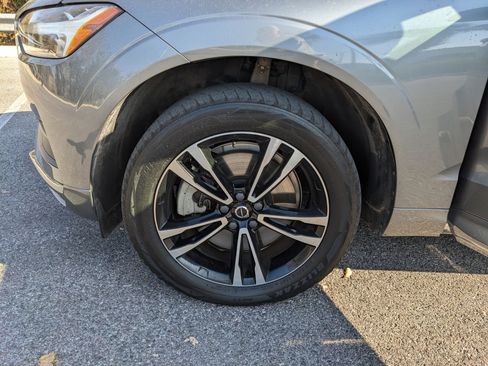 Used 2020 Volvo XC60 T6 Momentum image 27