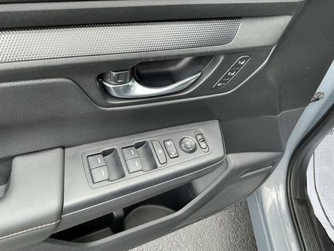 Used 2025 Honda CR-V Sport-L image 16