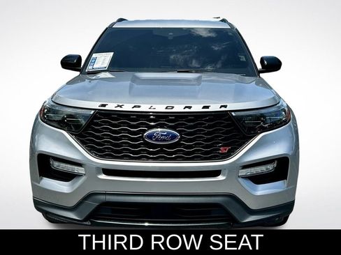 Used 2023 Ford Explorer ST image 8