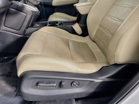 Used 2019 Honda CR-V EX-L image 26